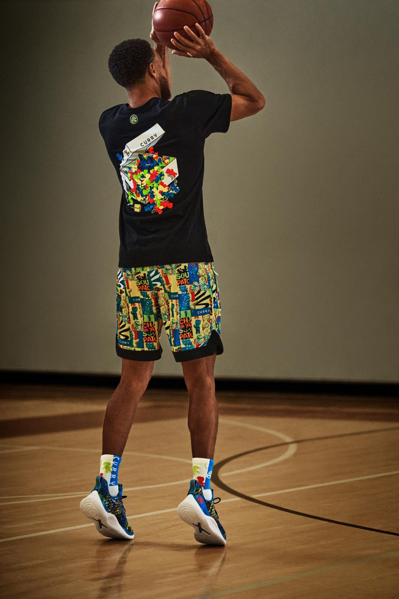 Curry shooting in SPK Curry Flow 10
