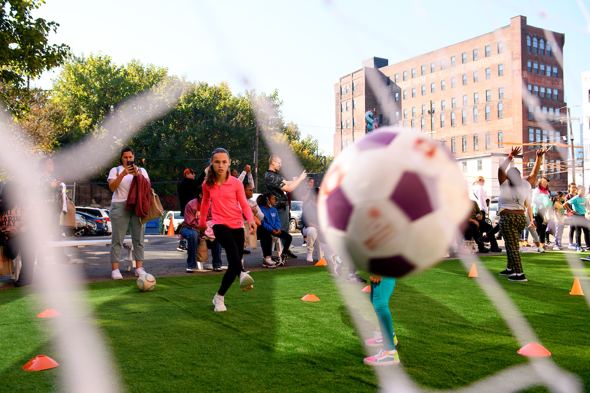 Jeune Féminine Global Football Shot