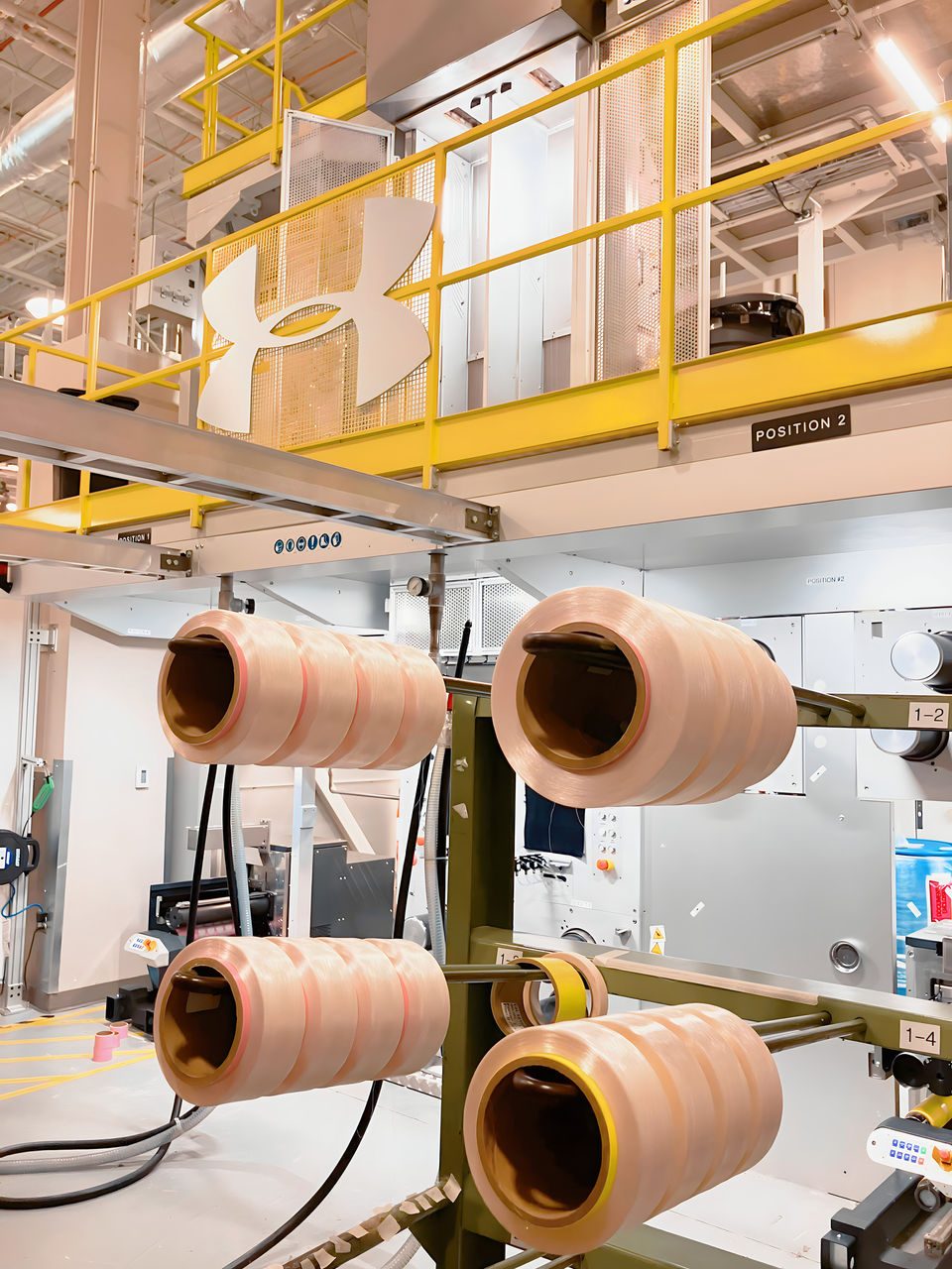 Celanese et Under Armour développent une nouvelle fibre NEOLAST™ innovante pour une utilisation dans les tissus extensibles performants 