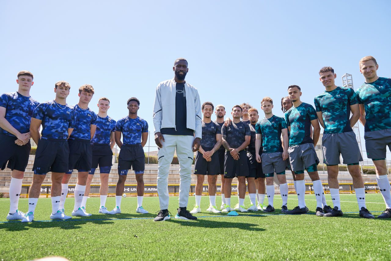 Under Armour garde les jeunes athlètes au frais dans la chaleur de Madrid