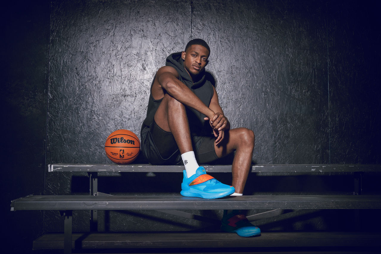 De’Aaron Fox portant le Fox 1